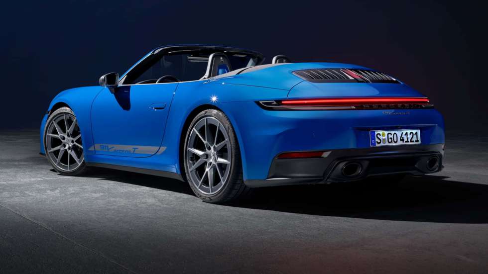 Η νέα Porsche 911 Carrera T έχει 394 PS και μόνο χειροκίνητο κιβώτιο